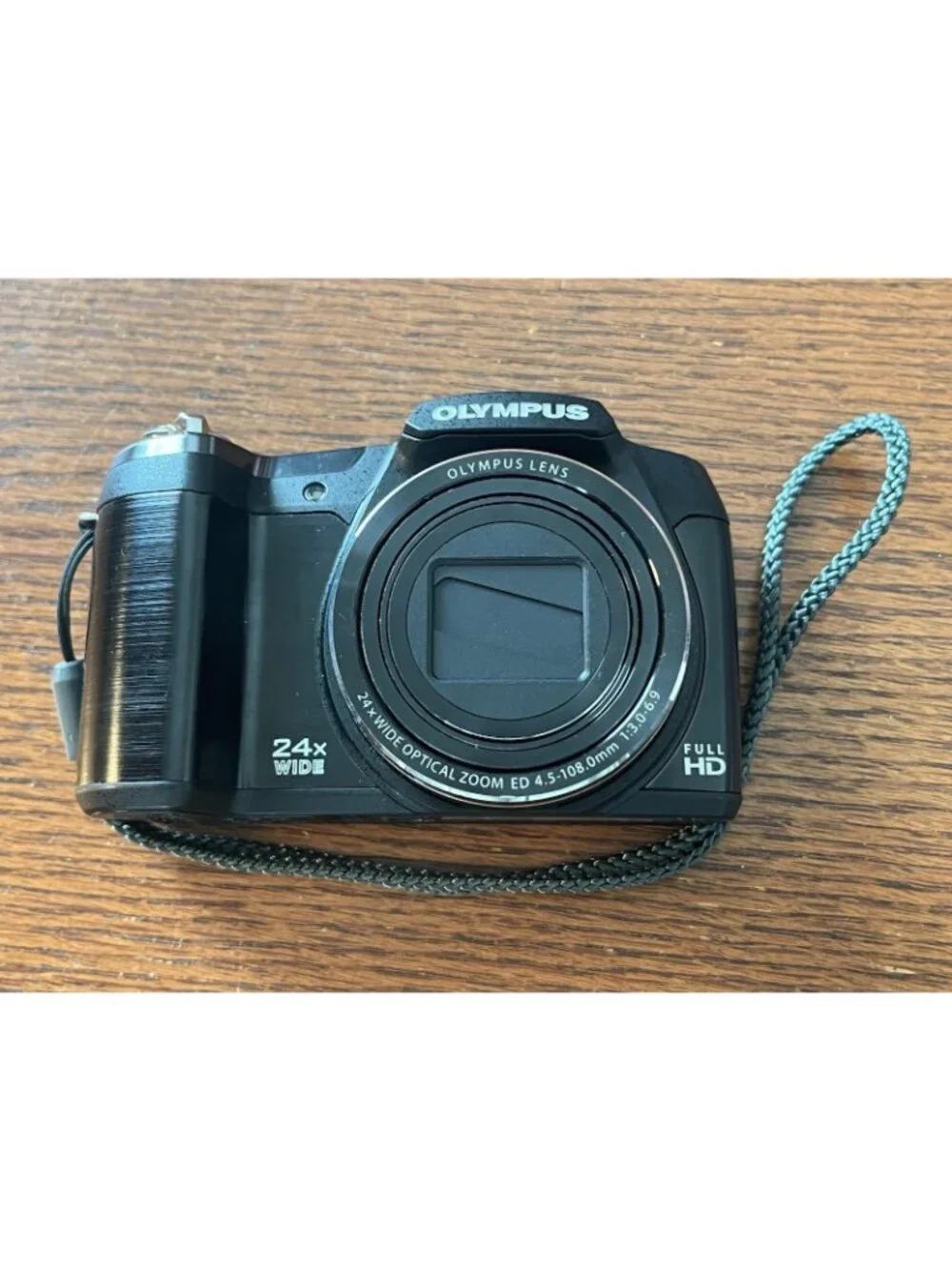 Olympus Stylus SZ-17 24x HD Digital Camera W/ Battery Box Book Disk Cords No SD